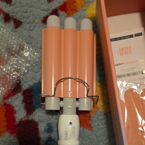 INH Hair Tripple Barrel Hair Waver - Picture 6 of 7